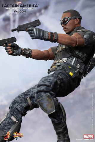 Illustration for article titled Hot Toys' New The Winter Soldier Falcon Figure